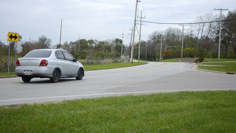 A three-way roundabout at Gray and River roads will be the modern roundabout first in the city of Fairfield, officials said. MICHAEL D. PITMAN/FILE