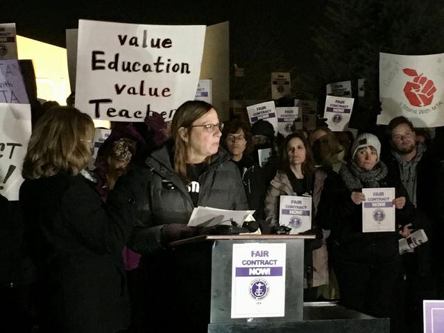 Middletown schools oks new labor pact for teachers
