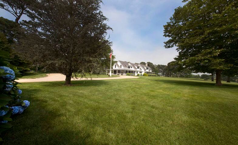 Family stayed at Blue Heron Farm in Martha's Vineyard in 2009-2011