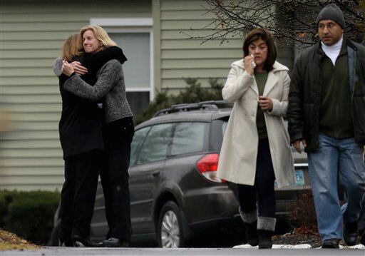 Newtown holds the first funerals for the victims