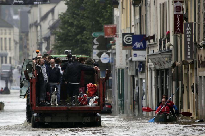 Heavy rains flood Paris