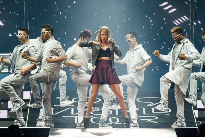 Taylor Swift - May 2015