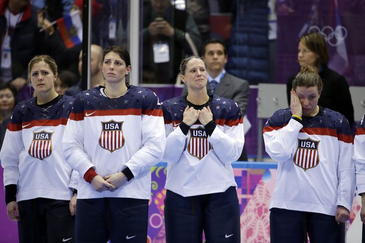 U.S. women's hockey team, silver medal