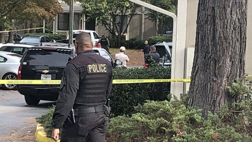 Man killed in explosion at DeKalb County apartments (WSBTV.com)