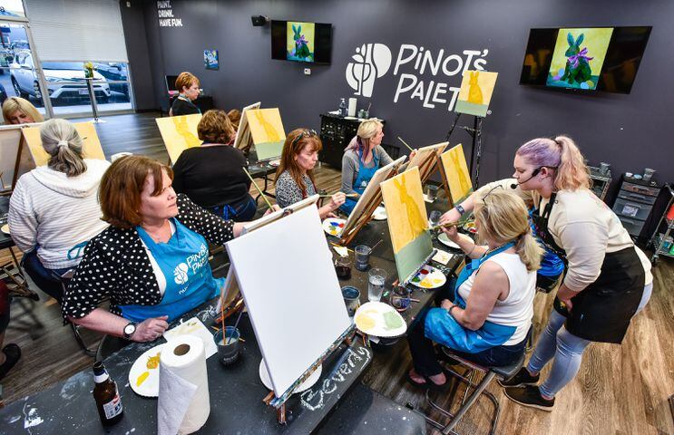 Pinot's Palette now open in West Chester