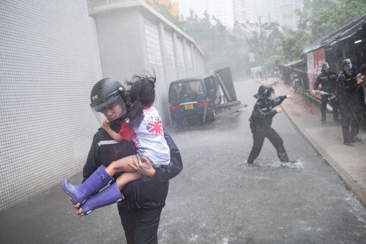 Photos: Typhoon Mangkhut batters southern China, Hong Kong, Philippines