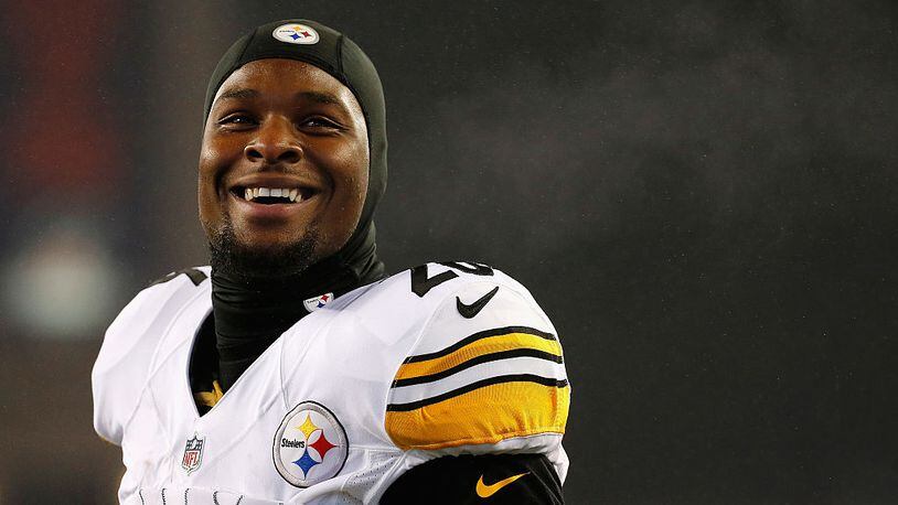Pittsburgh running back Le'Veon Bell returned to practice on Friday.