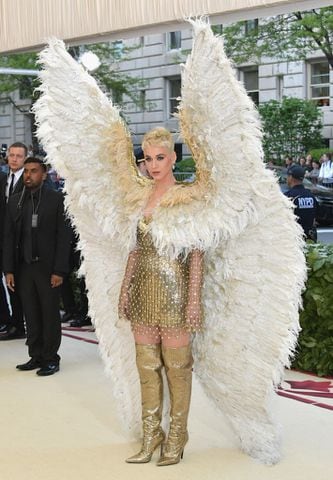 Photos: Katy Perry gets angelic at the 2018 Met Gala