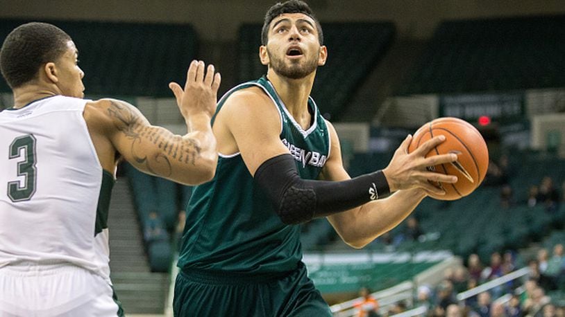CLEVELAND, OH - DECEMBER 29: Green Bay Phoenix F Kerem Kanter (1) drives to the basket as Cleveland State Vikings G Rob Edwards (3) defends during overtime of the NCAA Men’s Basketball game between the Green Bay Phoenix and Cleveland State Vikings on December 29, 2016 at the Wolstein Center in Cleveland, OH. Green Bay defeated Cleveland State 76-75 in overtime. (Photo by Frank Jansky/Icon Sportswire via Getty Images)