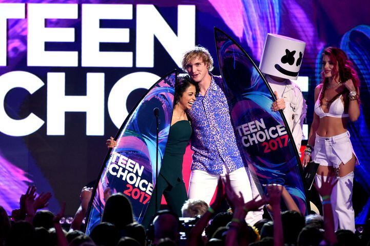 Photos: 2017 Teen Choice Awards show