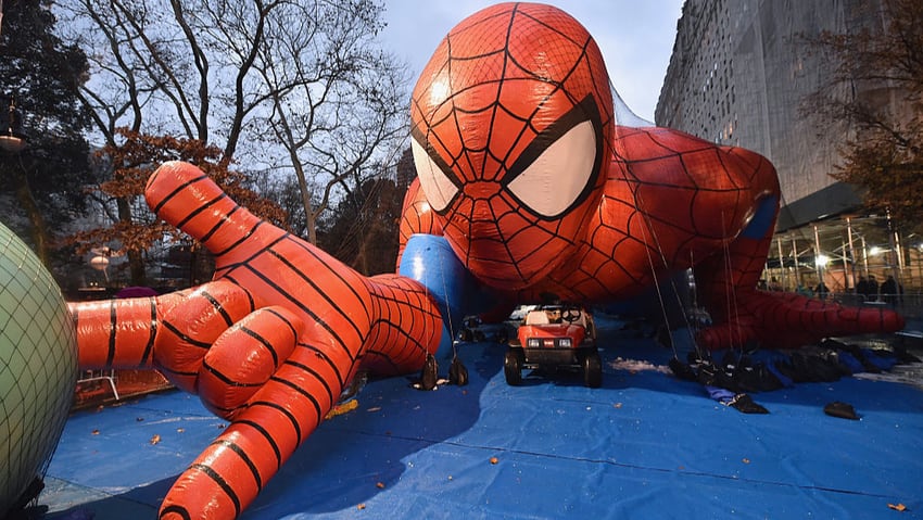 ‘Spider-Man’ helps clean up Hurricane Irma debirs