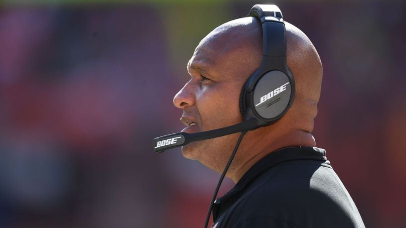 CLEVELAND, OH - OCTOBER 14: Head coach Hue Jackson of the Cleveland Browns reacts to a play in the second half against the Los Angeles Chargers at FirstEnergy Stadium on October 14, 2018 in Cleveland, Ohio. (Photo by Jason Miller/Getty Images)