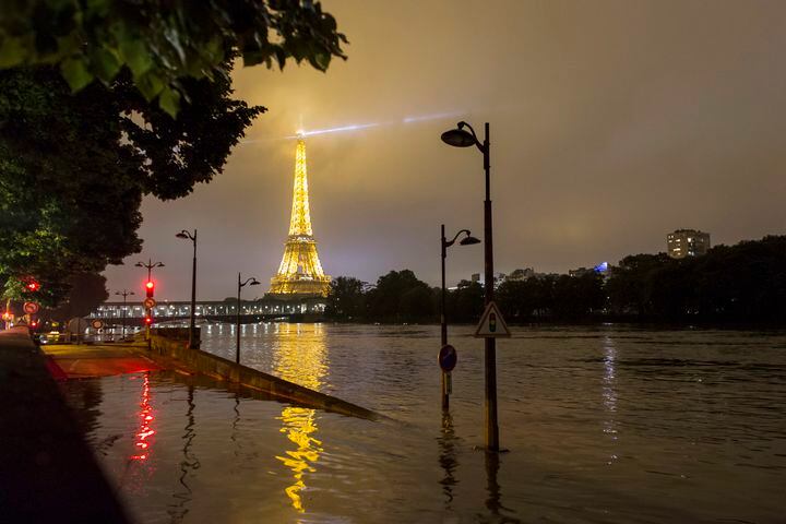 Heavy rains flood Paris