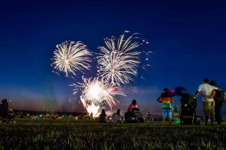 Ohio Challenge balloon glow and fireworks