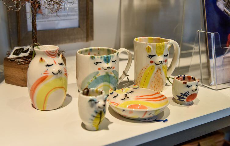 Strauss Art Gallery in Hamilton opens gift shop with items from local artists