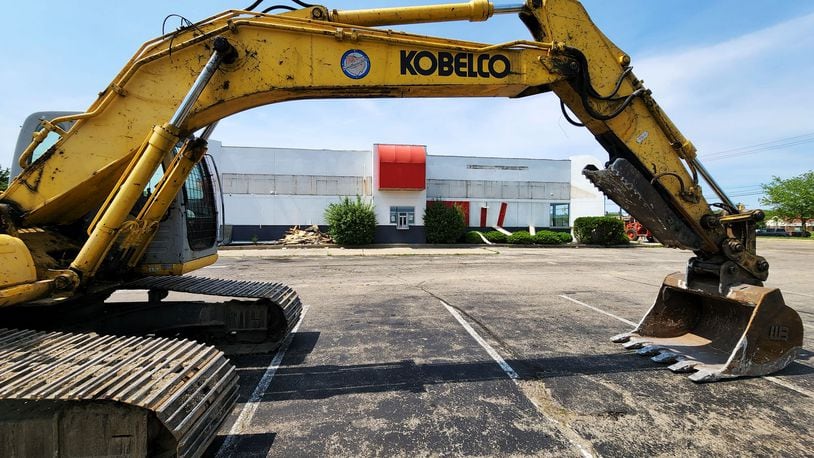 Work has started on the demolition of Steak 'n Shake on Hamilton's West Side, where a Panda Express will be built. NICK GRAHAM/STAFF