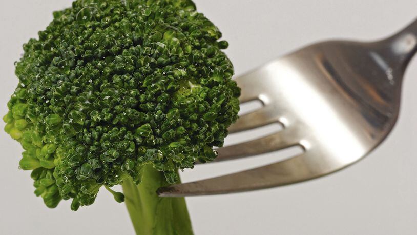 Broccoli, berries and garlic have shown some of the strongest tendencies to prevent cancer. Metro News Service photo