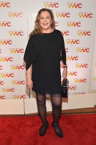 Here is a recent photo of Kathleen Turner
