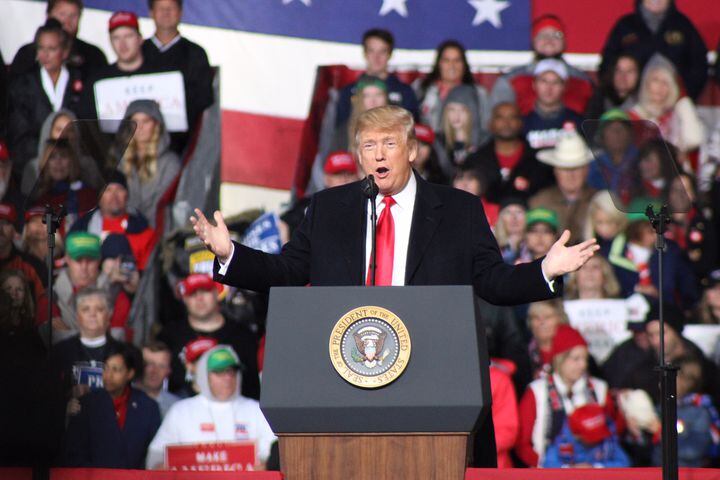 PHOTOS: Thousands show up for Trump rally in Warren County