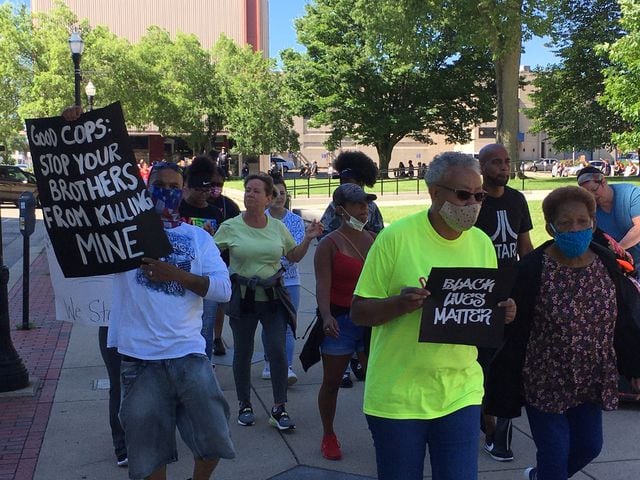 PHOTOS: Hundreds march in protest during Hamilton event at courthouse