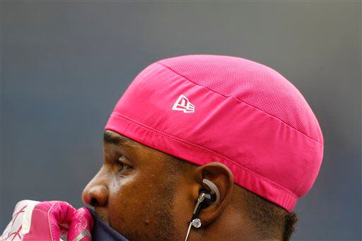 Sports celebs help with breast cancer awareness