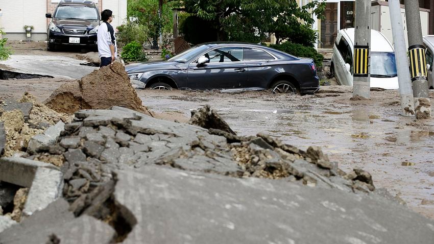Photos: Powerful quake triggers dozens of landslides in Japan