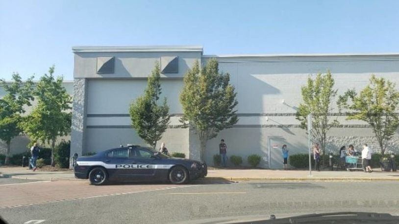 Police in Federal Way, Washington, responded after a threat was called in to a Walmart on Wednesday afternoon.