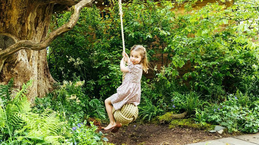 Photos: Prince William, Kate, children romp in duchess’ garden at RHS flower show