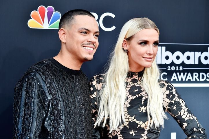 Photos: 2018 Billboard Music Awards red carpet