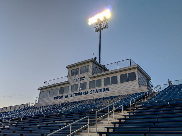 PHOTOS Area high schools honor Senior Class with stadium lights