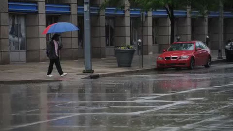 Rain falls in downtown Dayton!