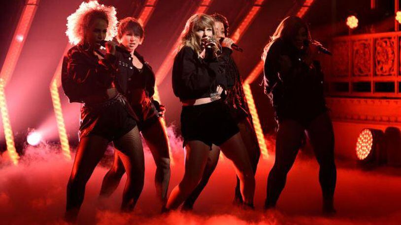 SATURDAY NIGHT LIVE -- Episode 1730 -- Pictured: Musical Guest Taylor Swift performs "Ready For It" in Studio 8H on Saturday, November 11, 2017 -- (Photo by: Will Heath/NBC/NBCU Photo Bank via Getty Images)