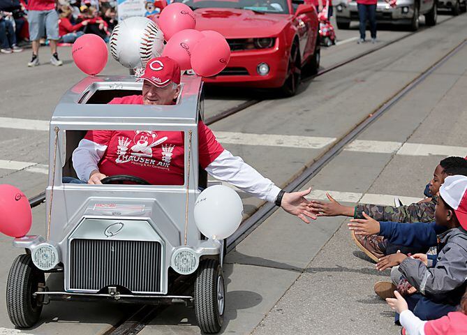 PHOTOS: Cincinnati Reds Opening Day Parade