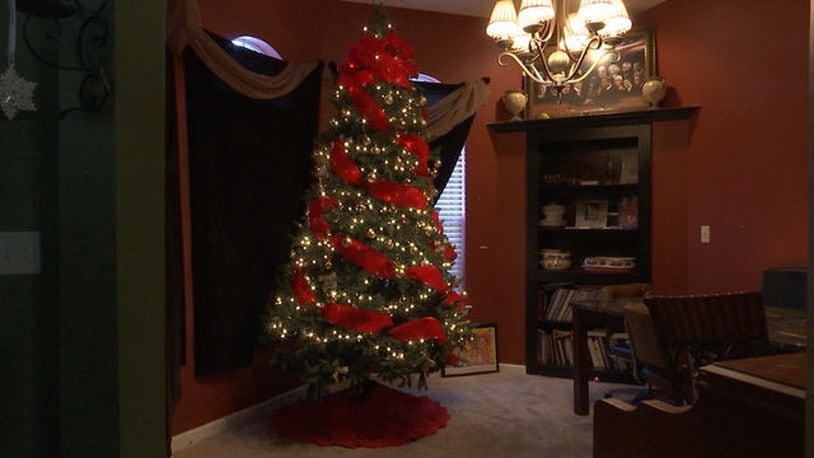 The Christmas tree at Elnora Lee’s home.