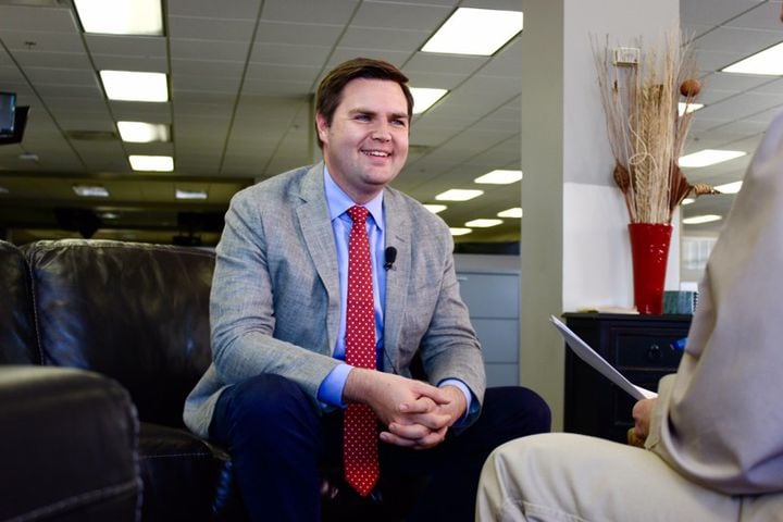Report: Middletown native J.D. Vance met with Steve Bannon about job