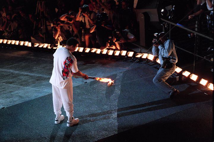 1996: Muhammad Ali lights the torch