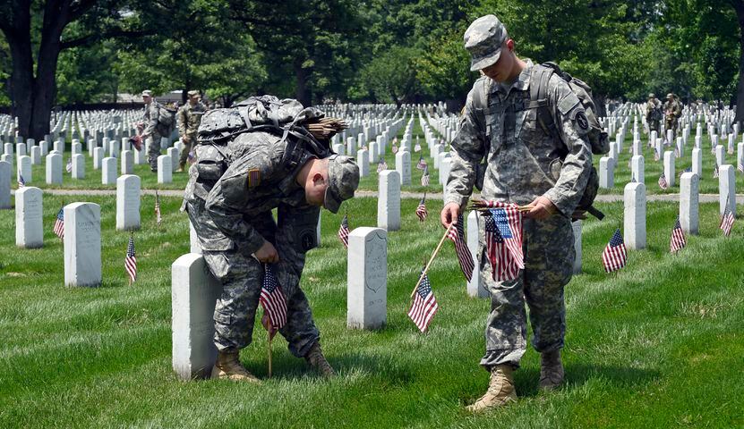 Arlington Memorial Day flags