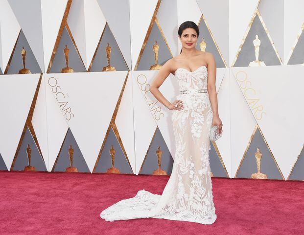 Best dressed at the 2016 Oscars: Priyanka Chopra