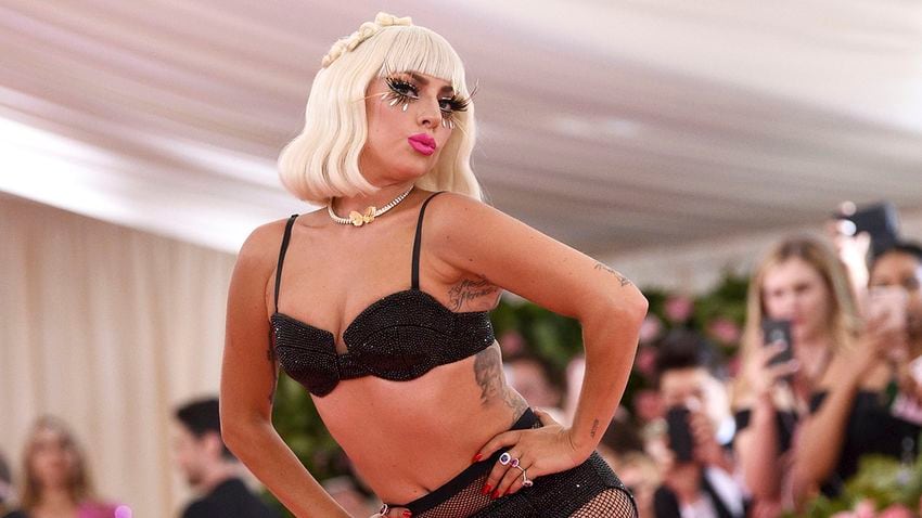 Photos: Lady Gaga’s big, pink red carpet arrival at 2019 MET Gala
