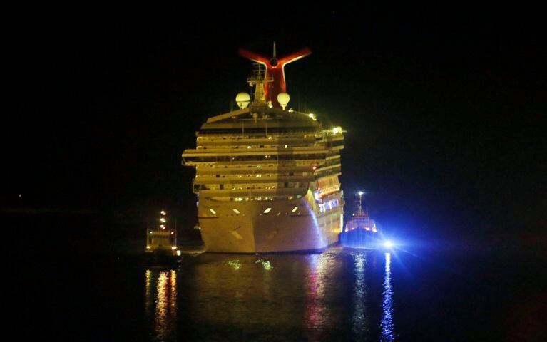 Disabled cruise ship Carnival Triumph