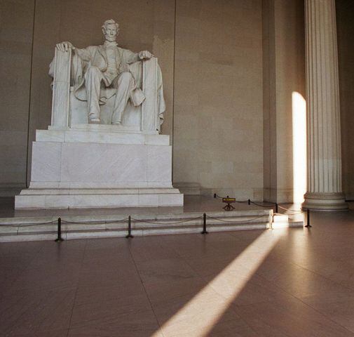Lincoln Memorial vandalized