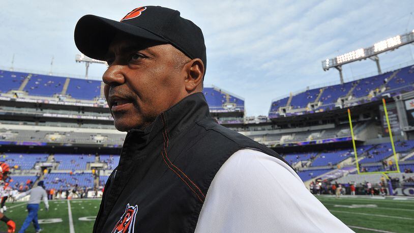 BALTIMORE - NOVEMBER 20: Head coach Marvin Lewis of the Cincinnati Bengals walks the sidelines before the game against the Baltimore Ravens at M&T Bank Stadium on November 20, 2011 in Baltimore, Maryland. The Ravens defeated the Bengals 31-24. (Photo by Larry French/Getty Images)