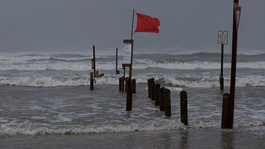 Photos: Texas coast braces for Hurricane Harvey