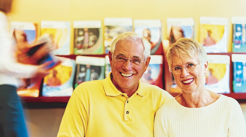 Budgeting for a long trip means understanding average costs, deciding on priorities and utilizing discounts at one's disposal.