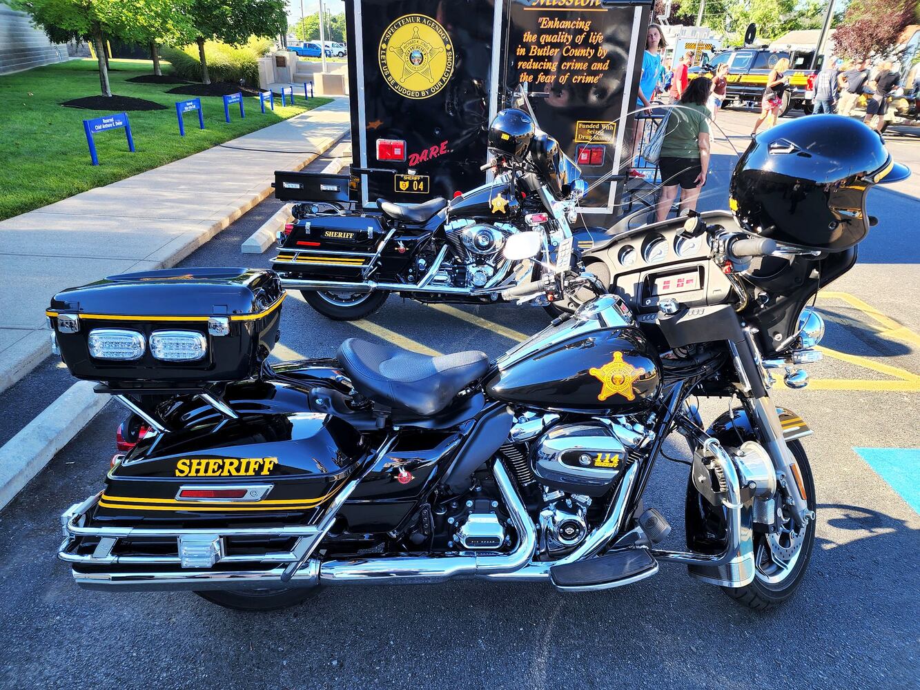 071222 Sheriff open house