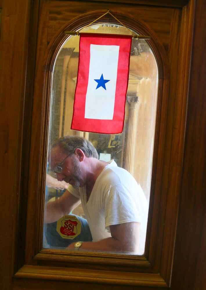 PHOTOS Soldiers, Sailors and Pioneers Monument