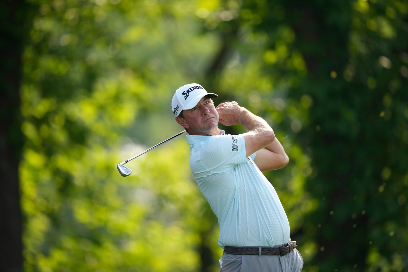 Lucas Glover tees off on the 13th hole during the first round of the U.S. Open golf tournament at Oakmont Country Club Thursday, June 12, 2025, in Oakmont, Pa. (AP Photo/Carolyn Kaster)