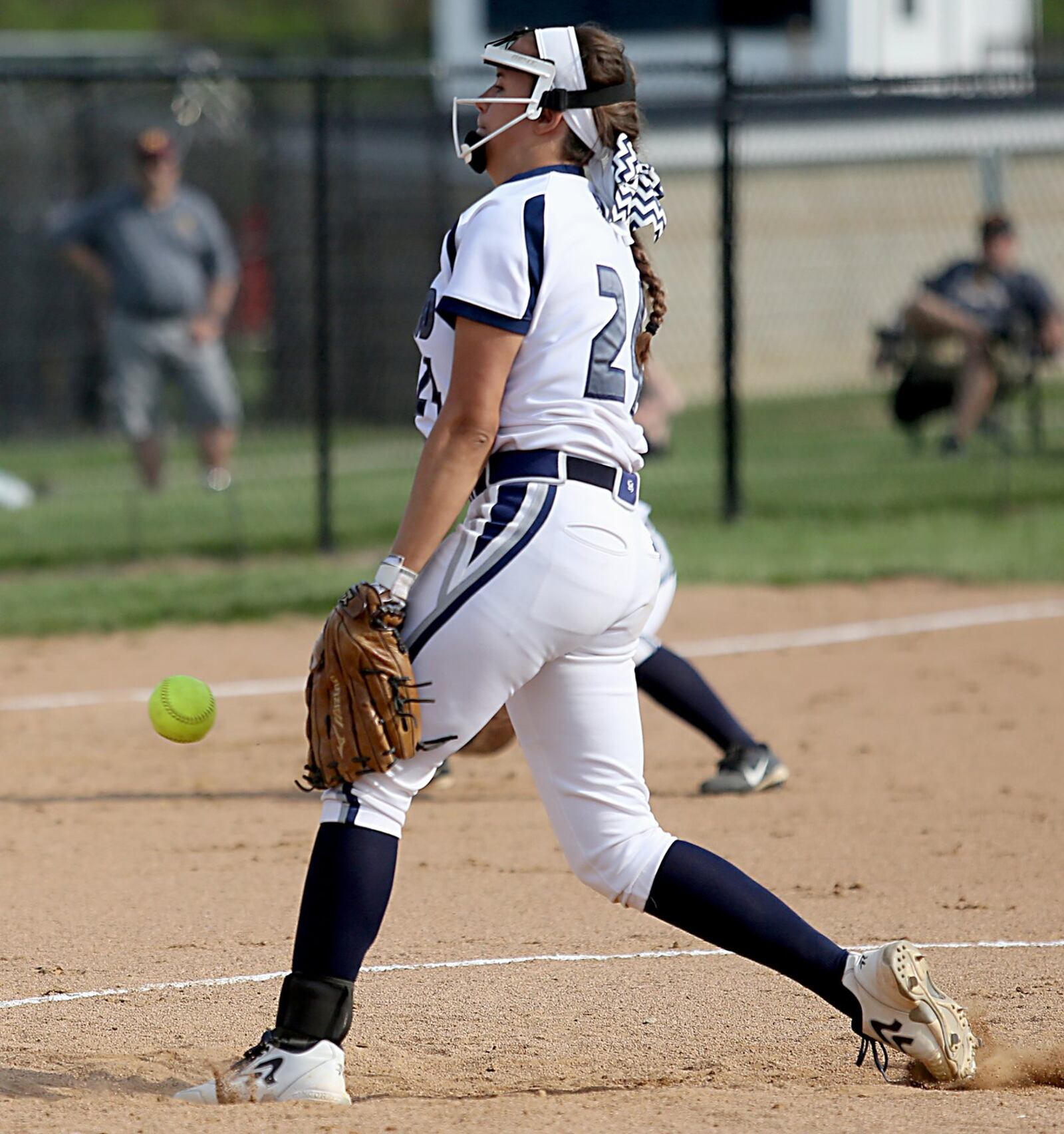 Edgewood’s Sam Davis delivers a pitch to a Ross batter Friday in Trenton. CONTRIBUTED PHOTO BY E.L. HUBBARD