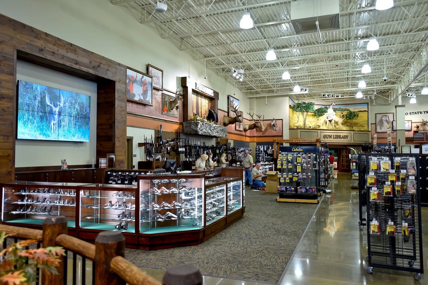 Cabelas tour