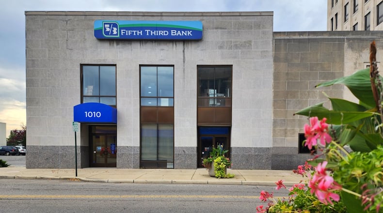 The Fifth Third Bank, 1010 Central Ave., will close on Jan. 18, 2024, according to bank officials. Middletown will have one Fifth Third Bank location on Elliott Drive. NICK GRAHAM/STAFF